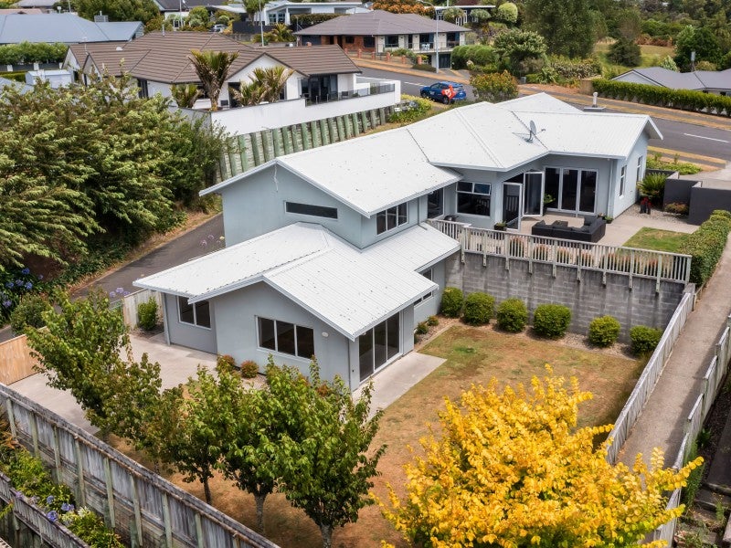 188 Heta Road, Highlands Park, New Plymouth - Carousel 1