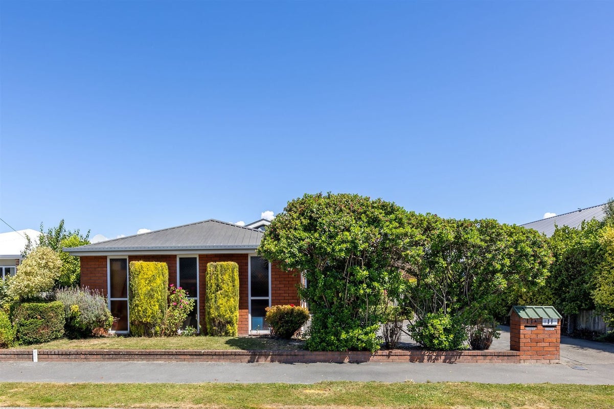 1/11 Rossiter Avenue, Redwood, Christchurch - Carousel 15