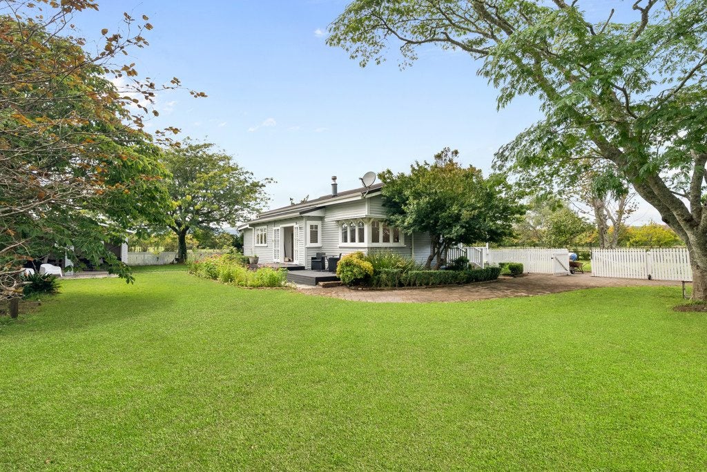296 Papakura-Clevedon Road, Papakura - Carousel 2