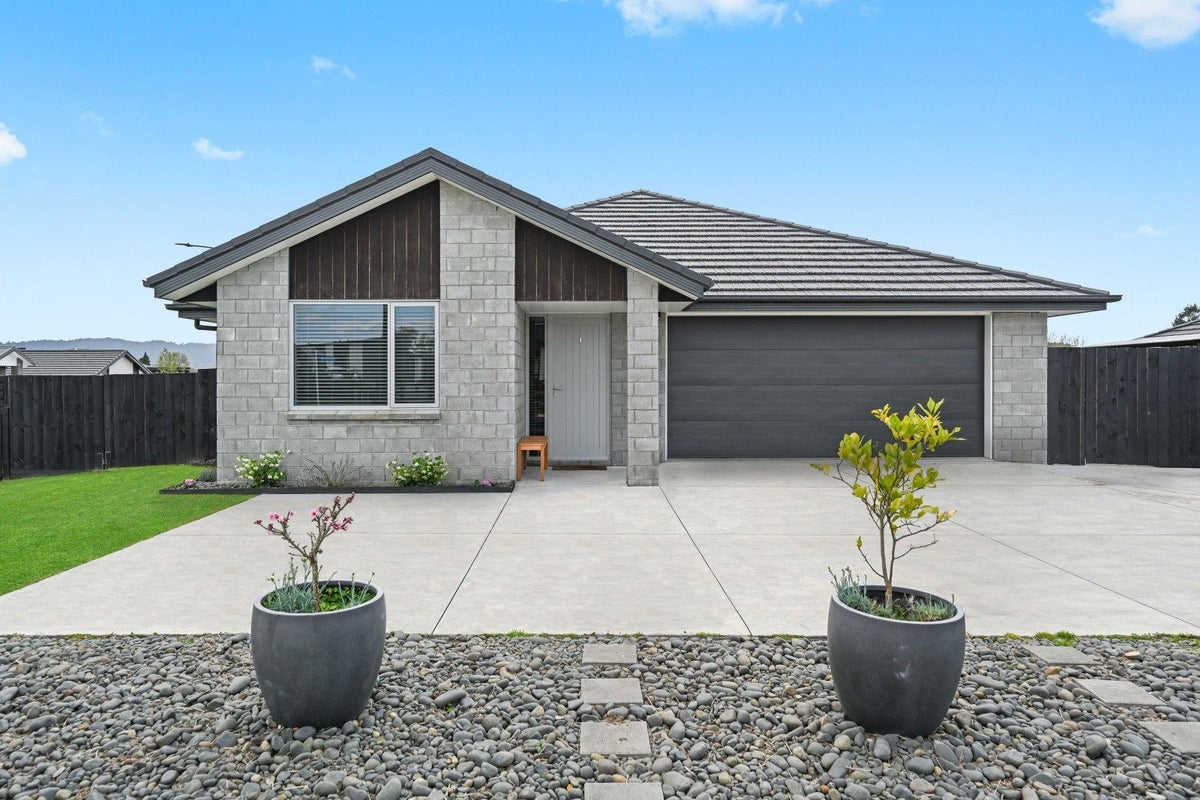 12 Rehua Drive, Ngaruawahia - Carousel 1