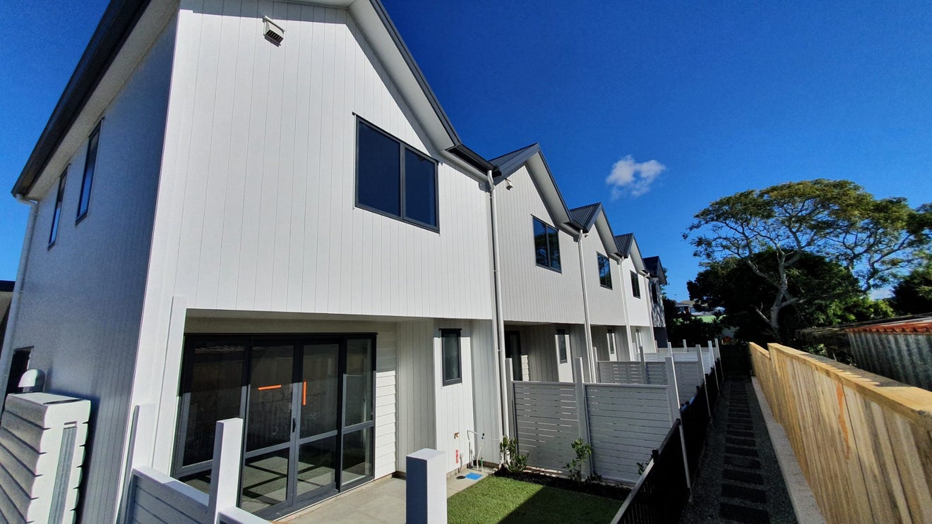 3/75 Bollard Avenue, New Windsor, Auckland - Carousel 11