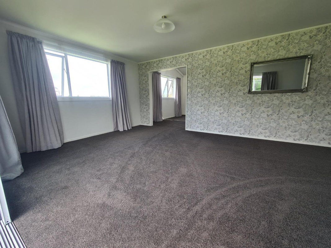 12 Alexander Place, Woodlands, Invercargill - Carousel 2
