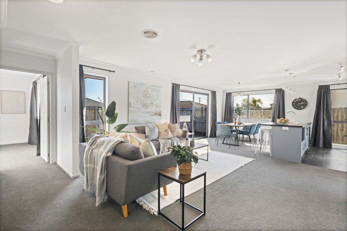 5 Hillstone Avenue, Gate Pa, Tauranga - Carousel 1