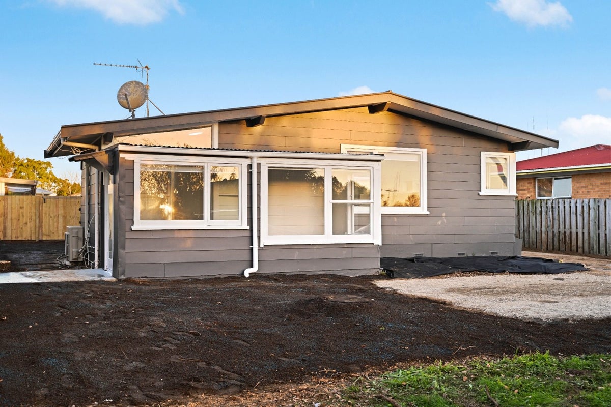 14 Lovelock Place, Chartwell, Hamilton - Carousel 9