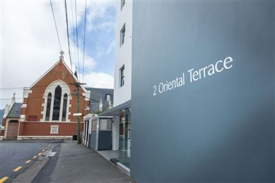 3/2 Oriental Terrace, Mount Victoria, Wellington - Carousel 2
