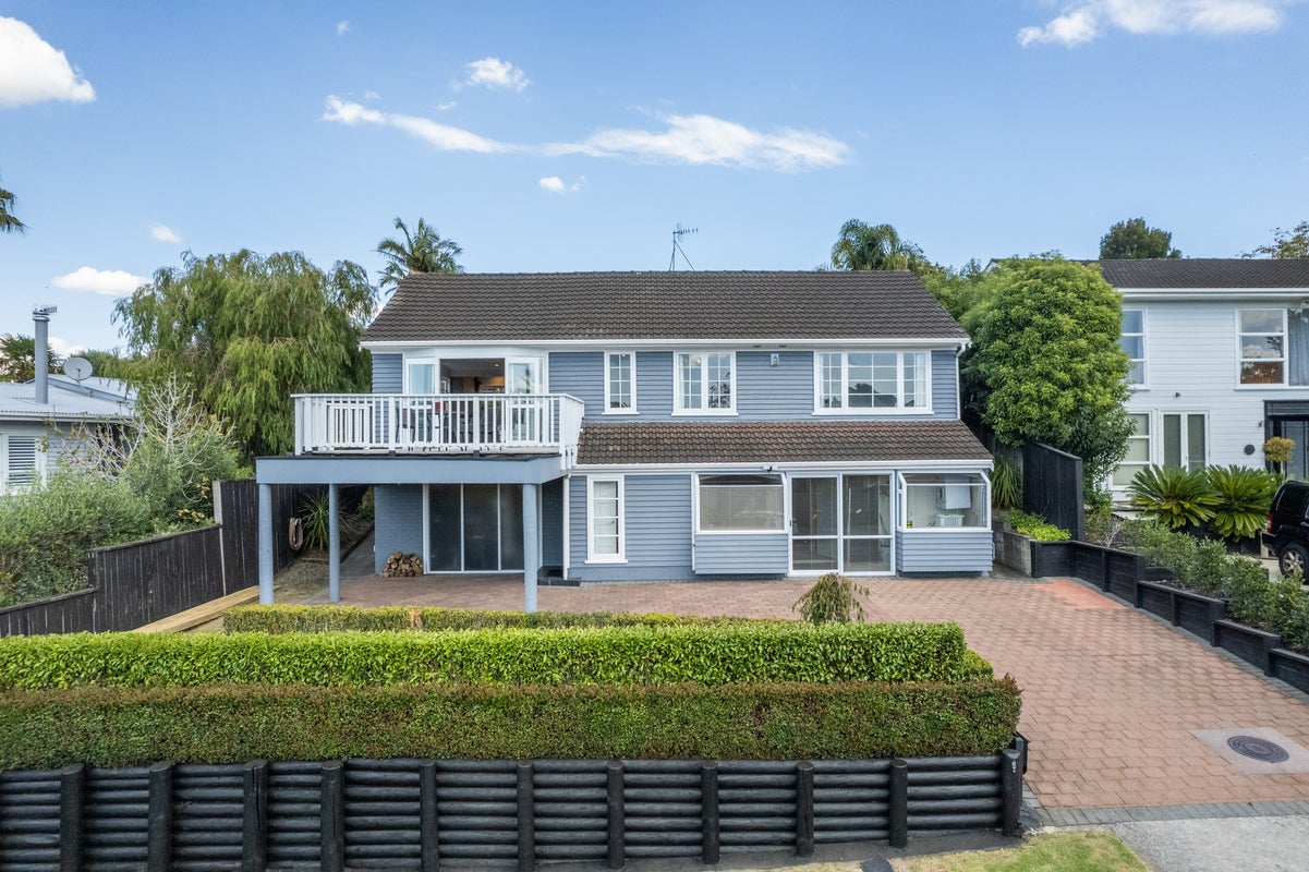 67 Gowing Drive, Meadowbank, Auckland - Carousel 1