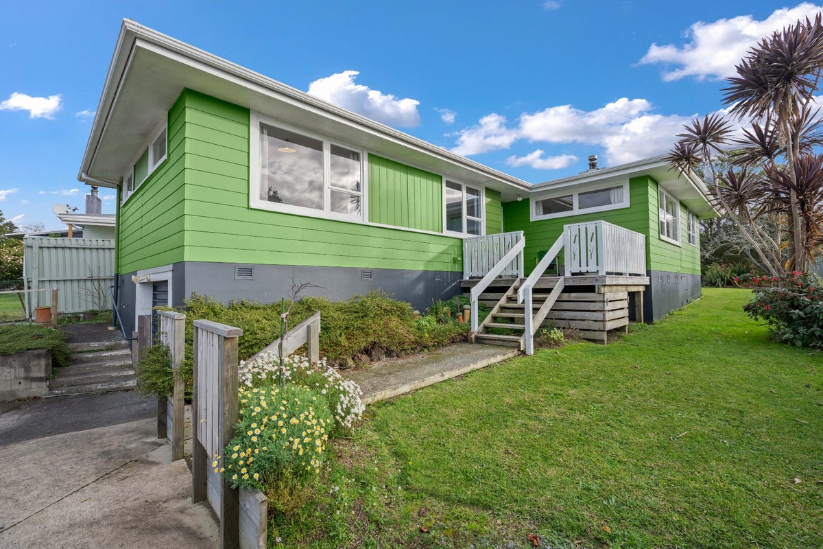 19 Wessex Street, Tikipunga, Whangarei, Northland - Carousel 1