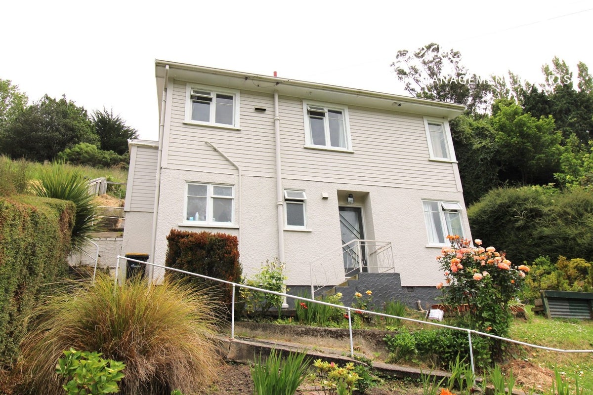 17 Prosser Street, Green Island, Dunedin - Carousel 1