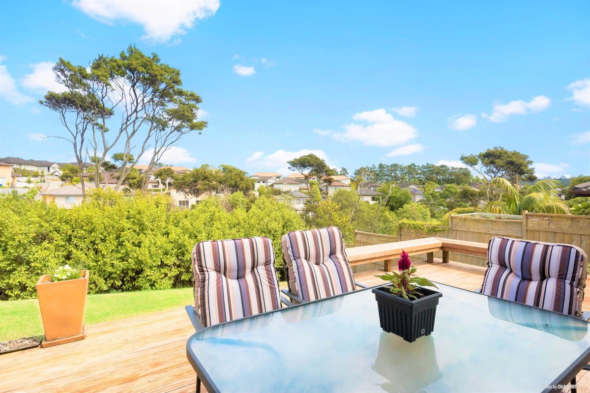 216 Kyle Road, Greenhithe, Auckland - Carousel 2
