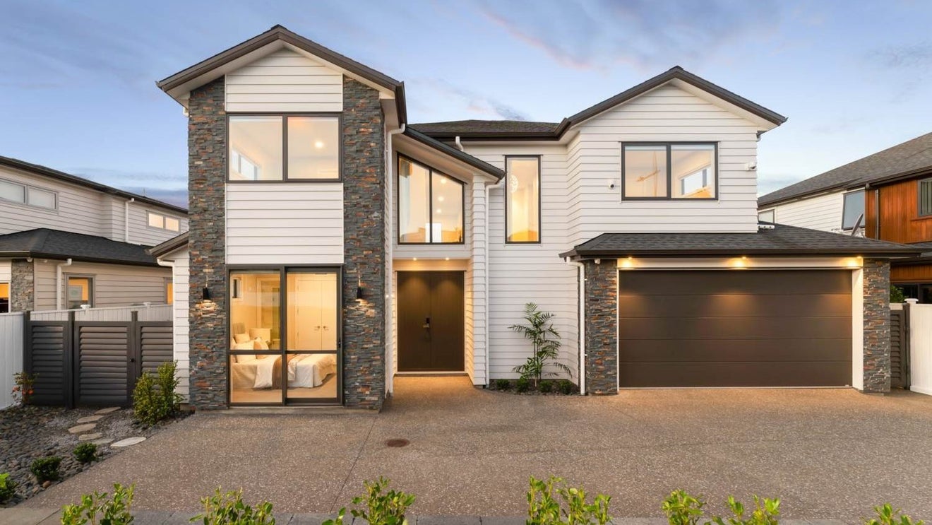 27 Headland Drive, Long Bay, Auckland - Carousel 1