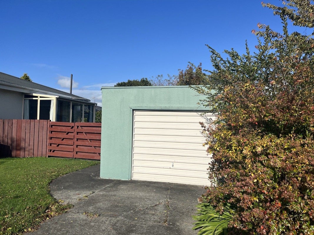 38 Aberdeen Avenue, Takaro, Palmerston North - Carousel 16