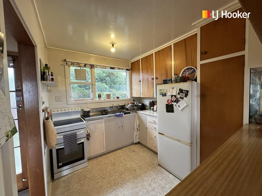 92A Eglinton Road, Mornington, Dunedin - Carousel 2