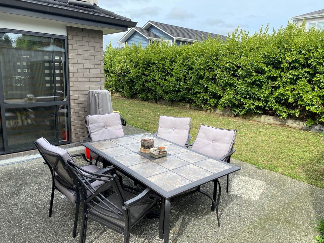 77 Pickaberry Avenue, Karaka, Papakura - Carousel 12