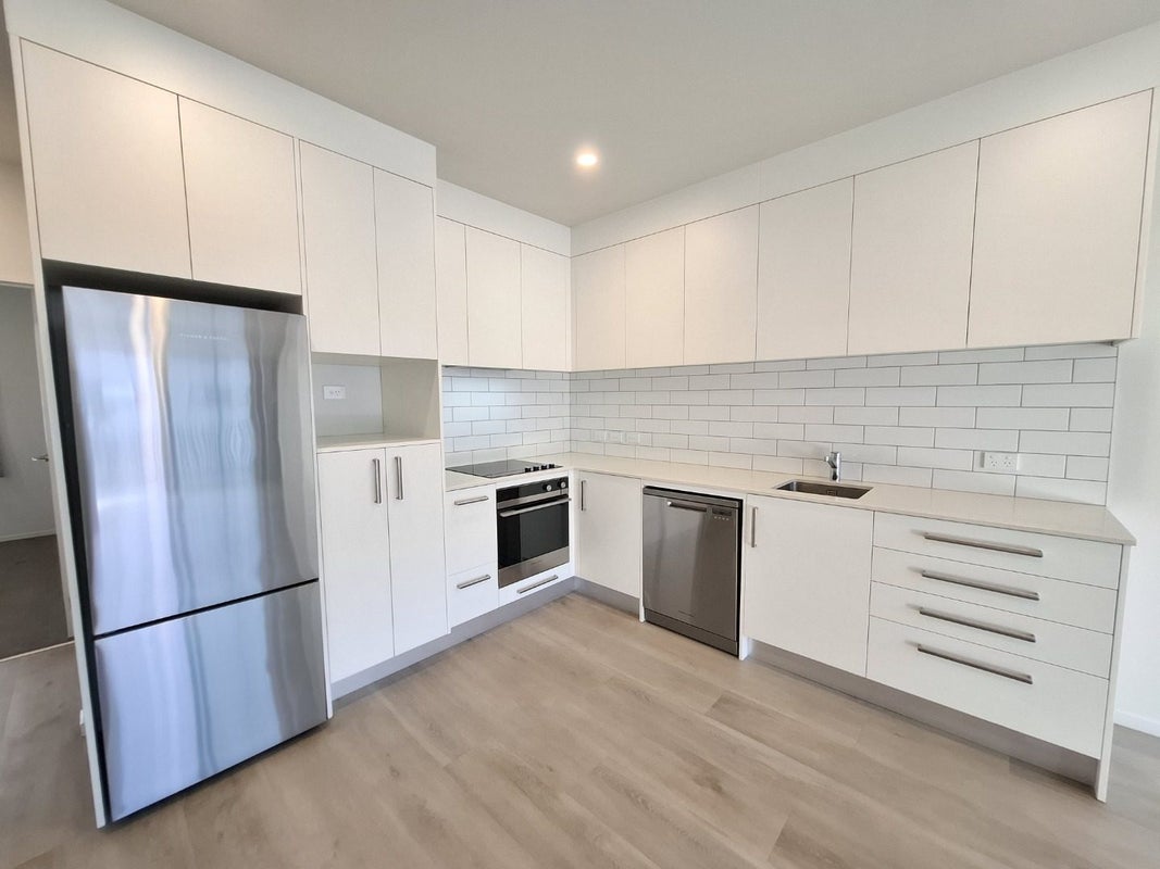 102/2A Matatiki Street, Northcote, Auckland - Carousel 2