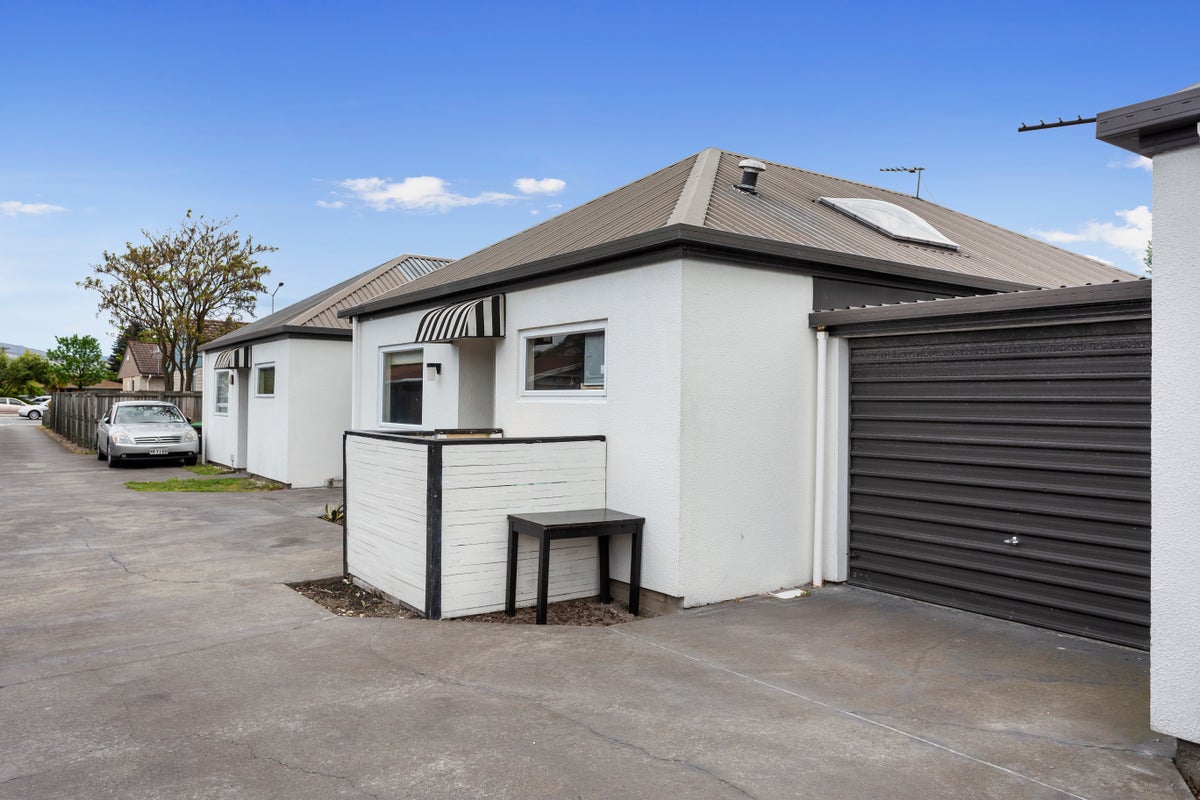 2/89 Brougham Street, Addington, Christchurch - Carousel 12