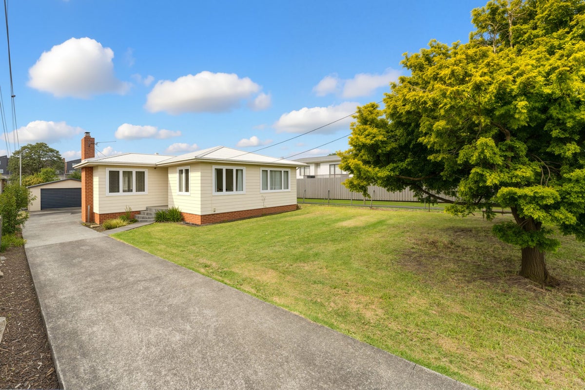 131 Rathgar Road, Henderson, Auckland - Carousel 1