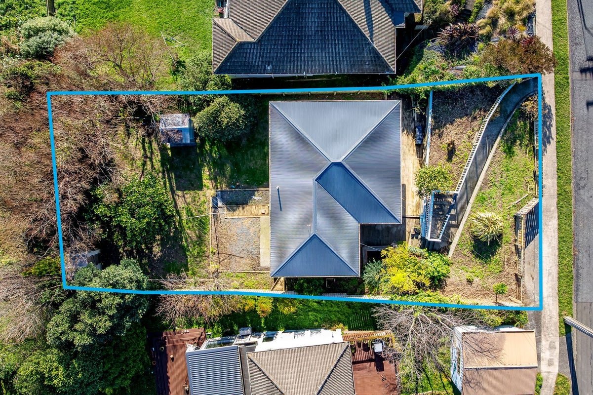 10 Anthony Street, Tawa, Wellington - Carousel 27