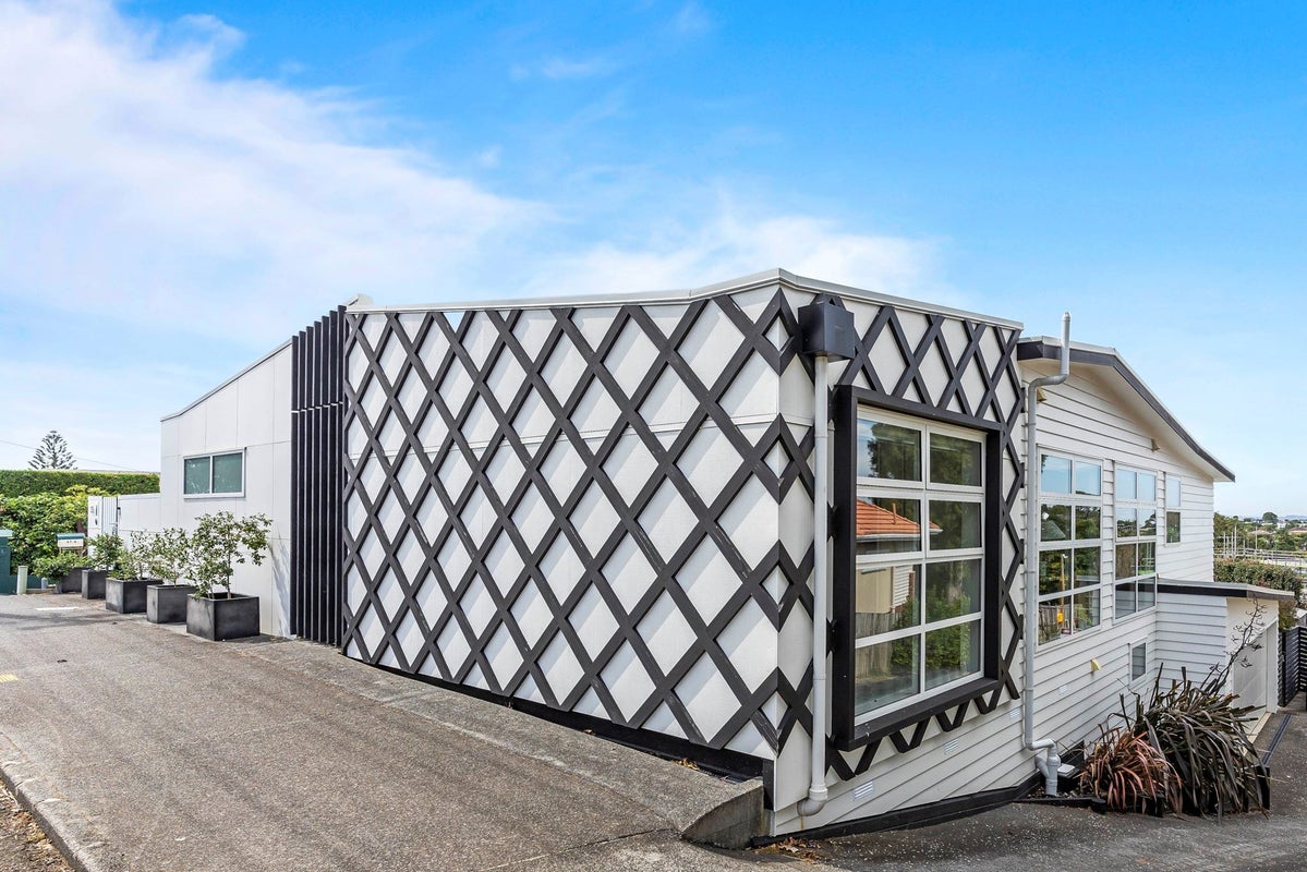 39 Riddell Road, Glendowie, Auckland - Carousel 1