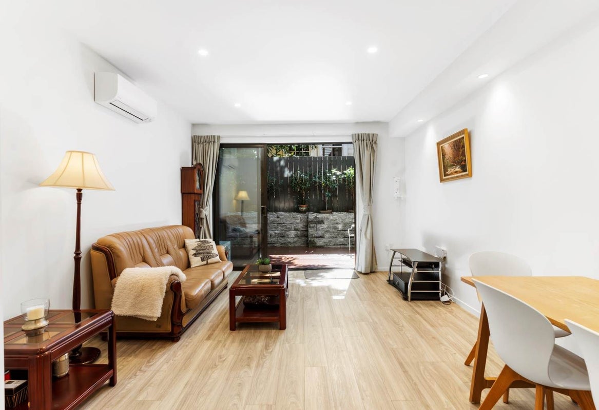 2E Stokes Road, Mount Eden, Auckland - Carousel 2