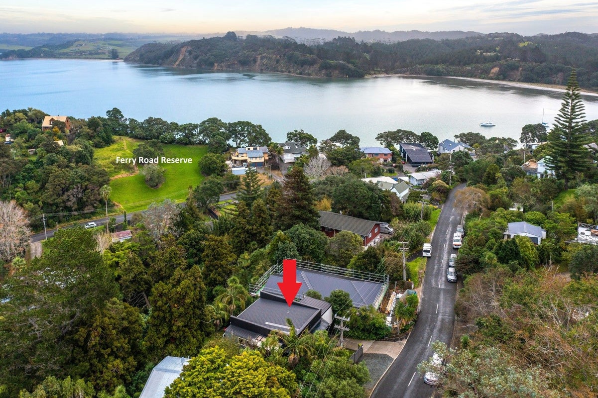 220 Wade River Road, Wade Heads, Whangaparaoa - Carousel 1
