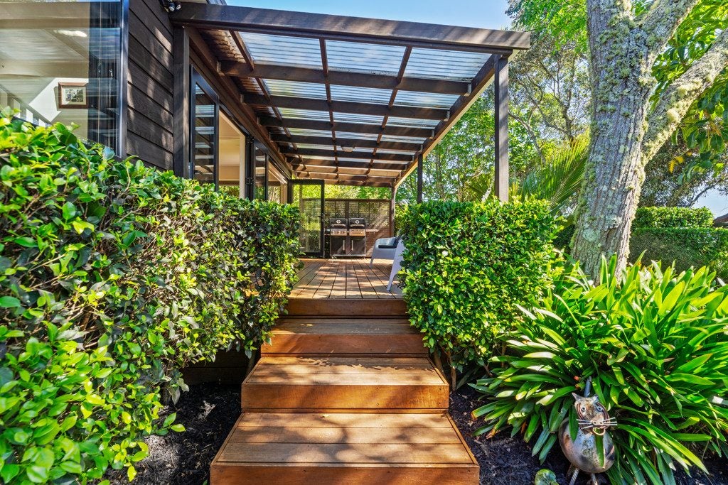 1/12 Philson Terrace, Browns Bay, Auckland - Carousel 1