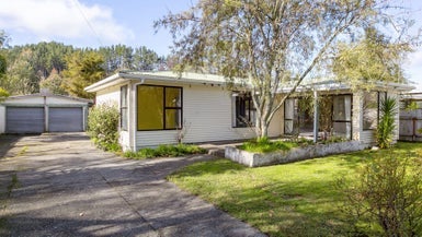 61 Te Herekiekie Street, Turangi, Turangi - Carousel 1