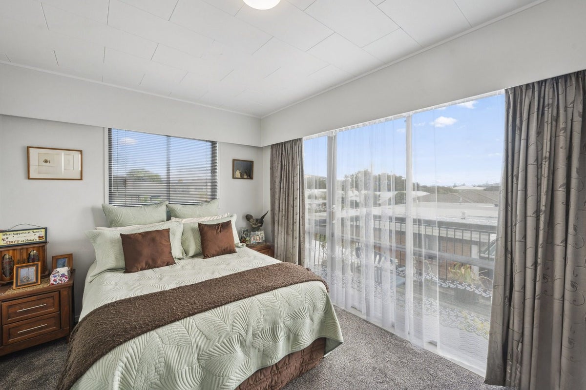 19B Grey Street, Glenholme, Rotorua - Carousel 1