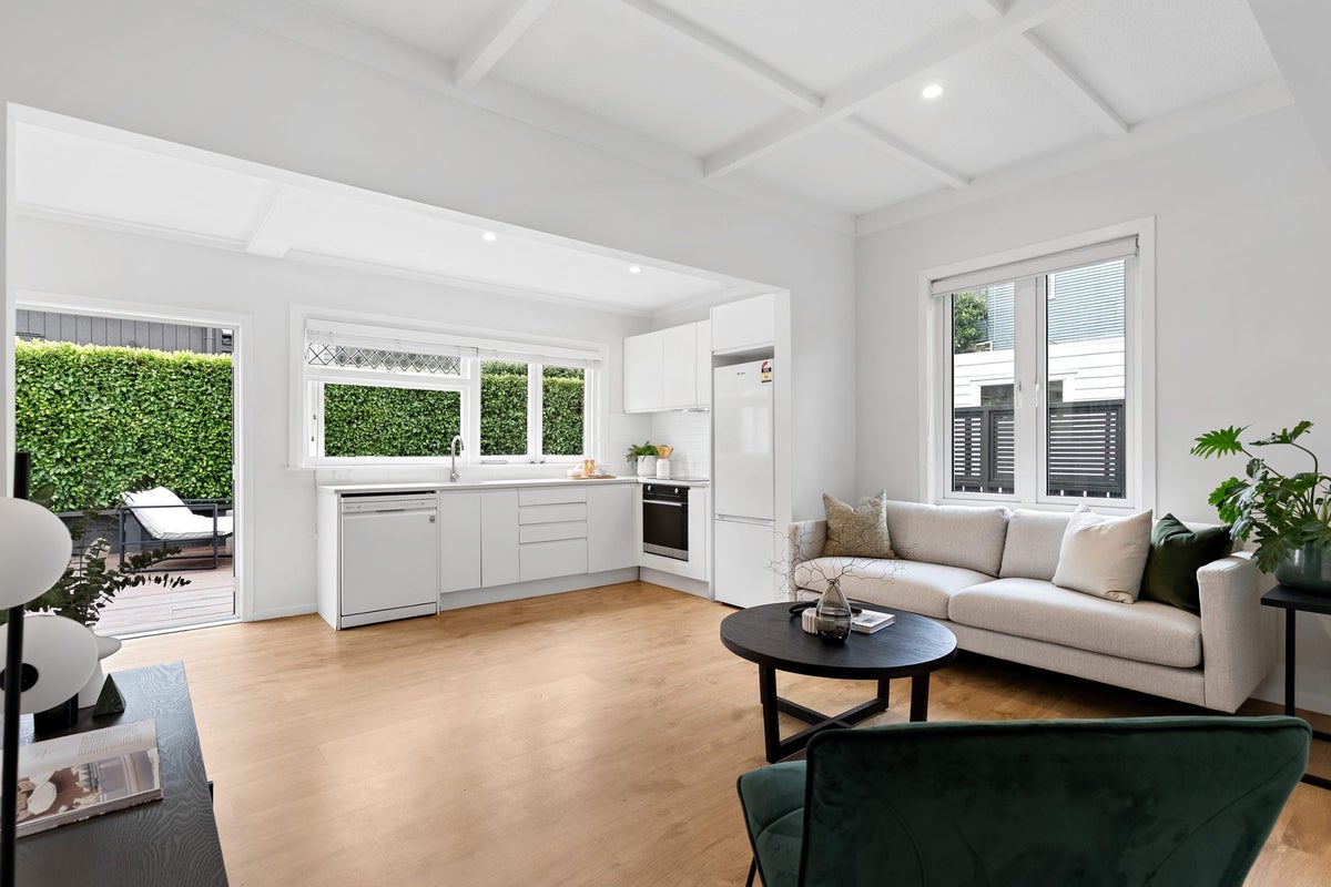 709 Great North Road, Grey Lynn, Auckland - Carousel 2