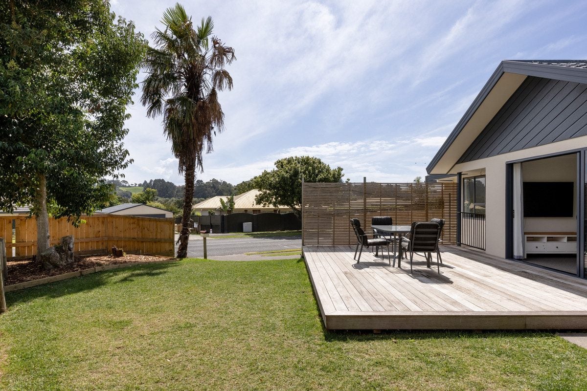 38 Tom Muir Drive, Gate Pa, Tauranga - Carousel 1
