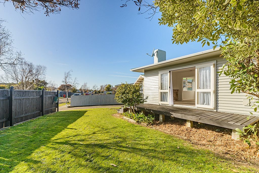 24 Holdsworth Avenue, Milson, Palmerston North - Carousel 2