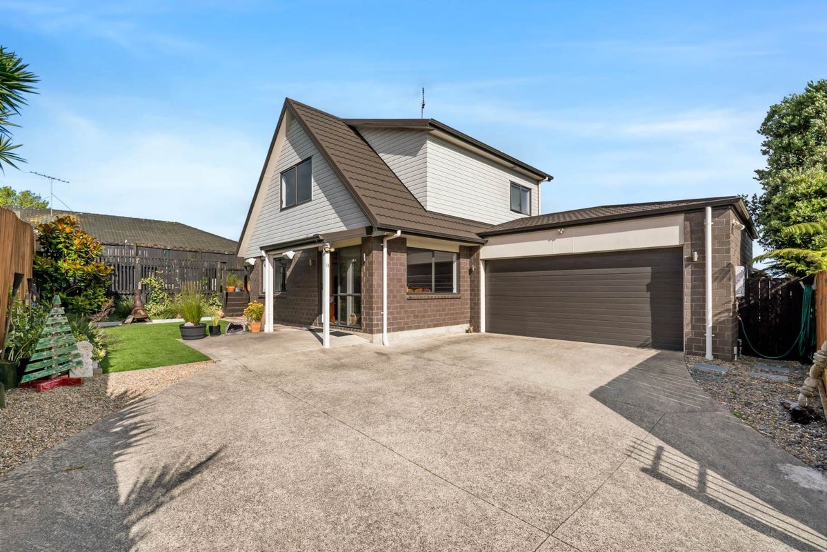 18 Saralee Drive, Manurewa, Auckland - Carousel 1