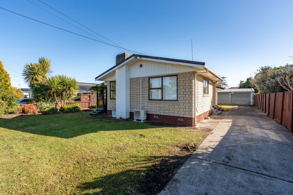 27 Powells Road, Fairview Downs, Hamilton - Carousel 17