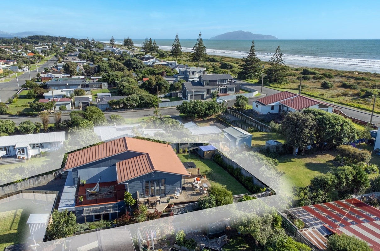 17 Moana Street, Otaki Beach, Otaki - Carousel 26