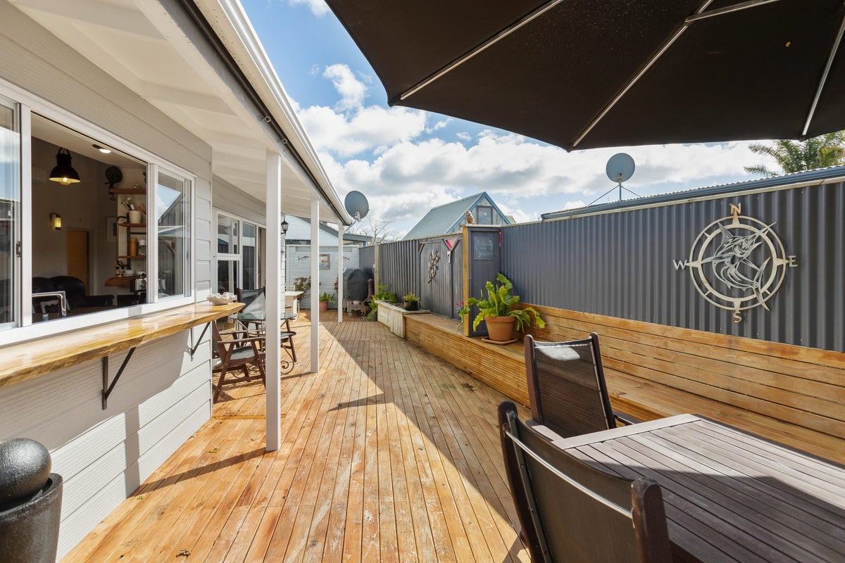 7B Laura Place, Whitianga, Whitianga - Carousel 2