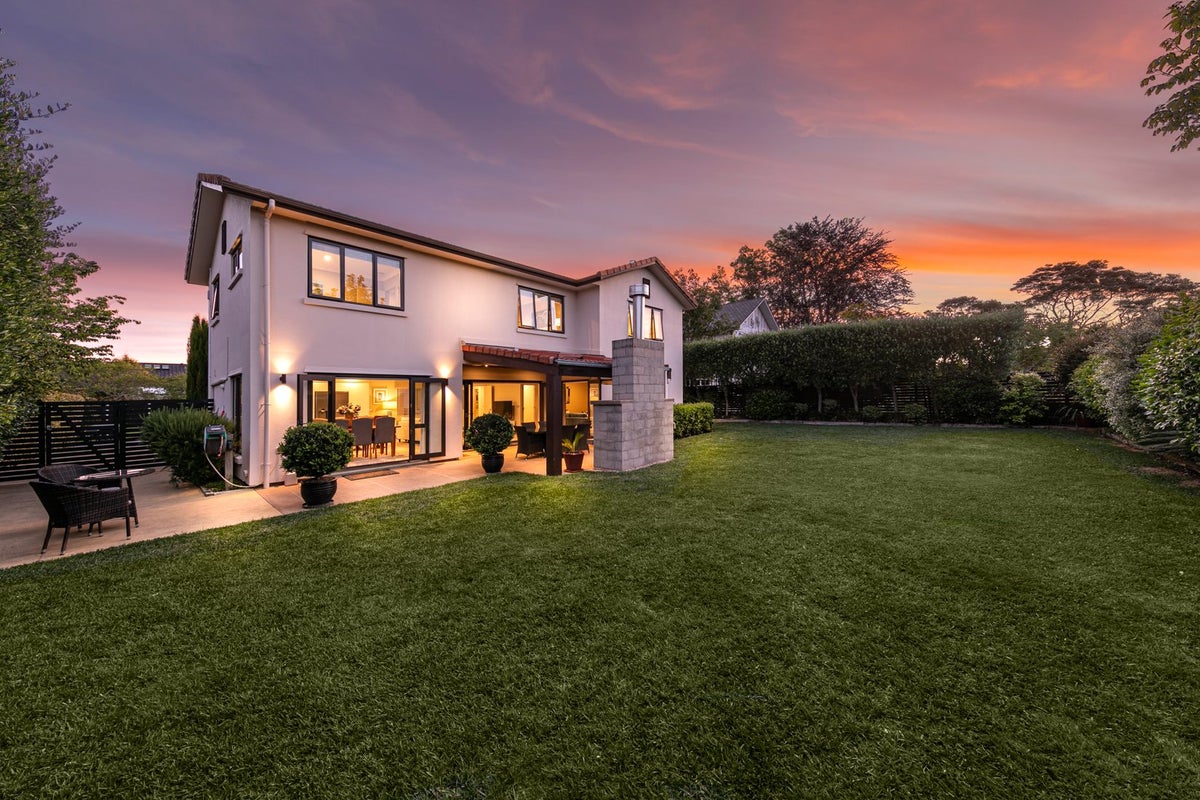 2 Birchwood Grove, Greenhithe, Auckland - Carousel 22