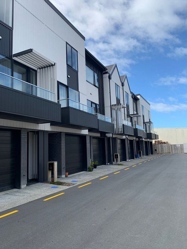 49 John Street, Petone, Lower Hutt - Carousel 11