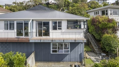 1/161 Onslow Road, Khandallah, Wellington - Carousel 1