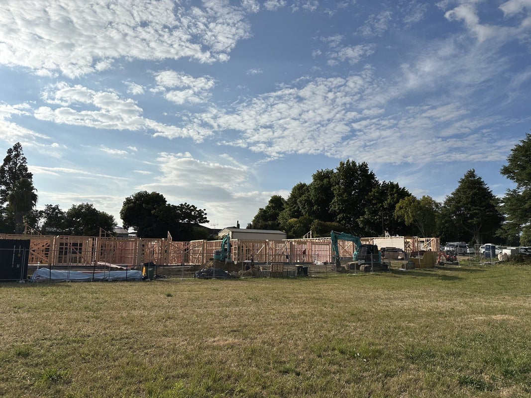 1 Thompson Street, Leamington, Cambridge - Carousel 15