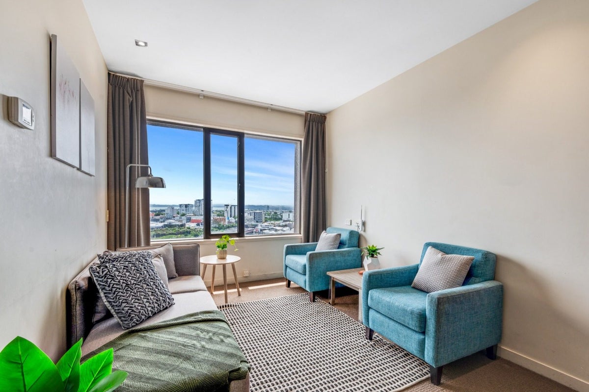 701/145 Symonds Street, Newton, Auckland - Carousel 2