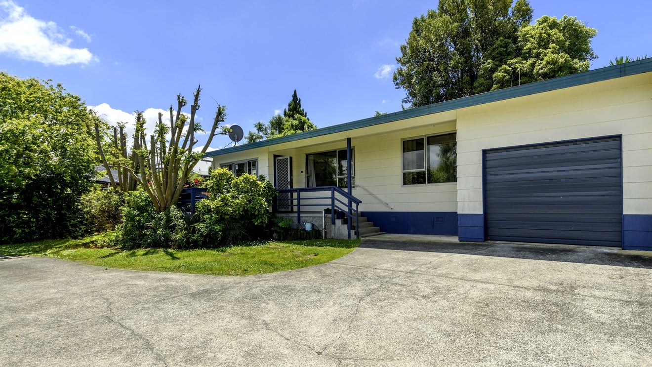 25 Birmingham Street, Judea, Tauranga - Carousel 1