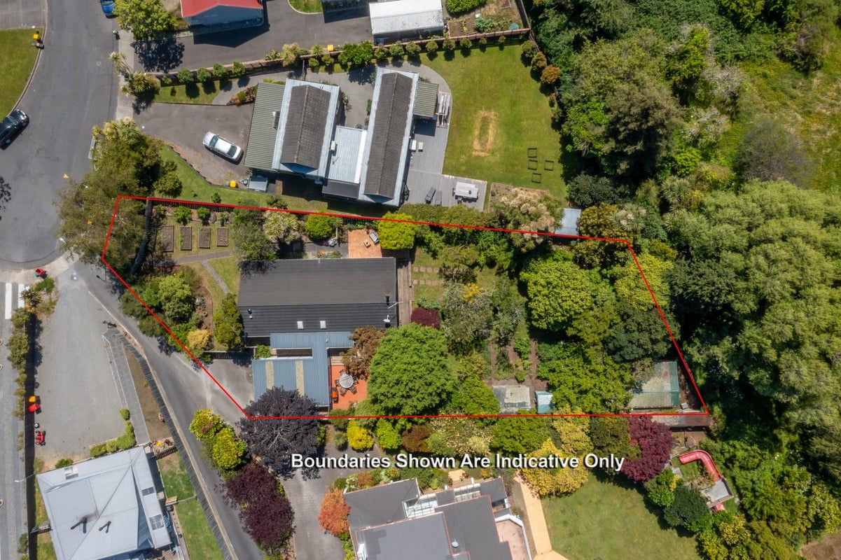 13 Kew Grove, Raumati Beach, Paraparaumu - Carousel 2