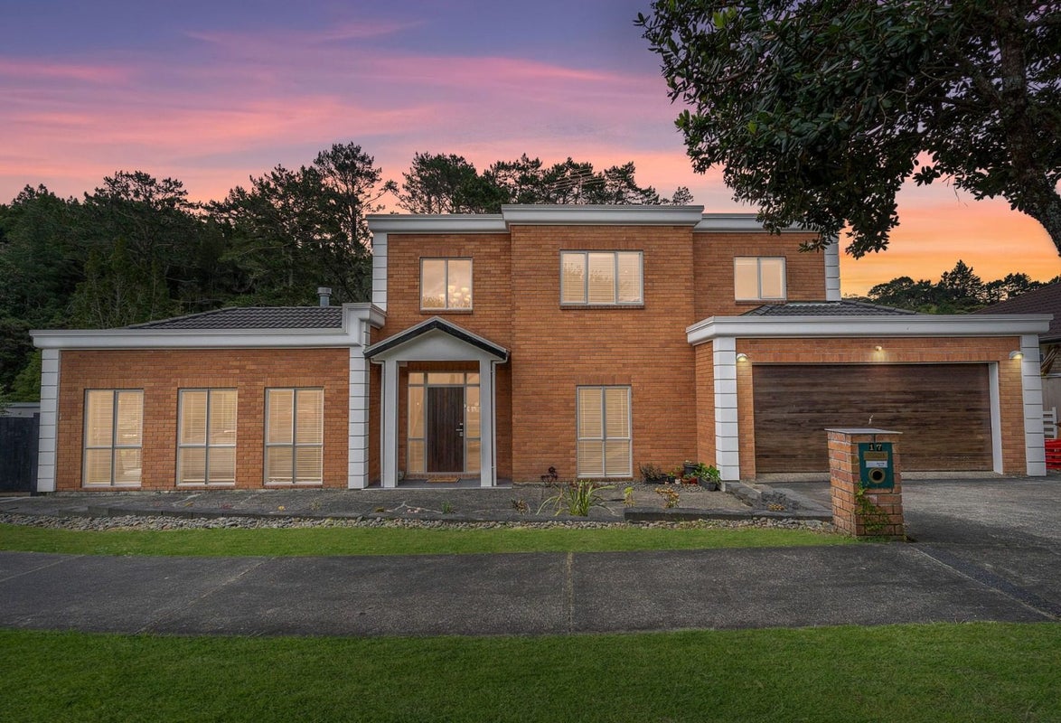 17 Miromiro Street, Greenhithe, Auckland - Carousel 1