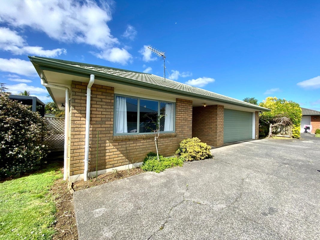 12 Woodcroft Way, Pukekohe, Pukekohe - Carousel 13