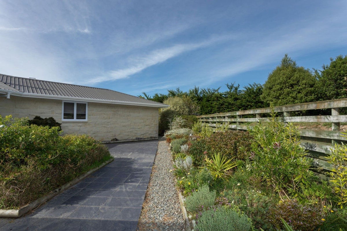 211A Scotts Road, Linton, Palmerston North - Carousel 29
