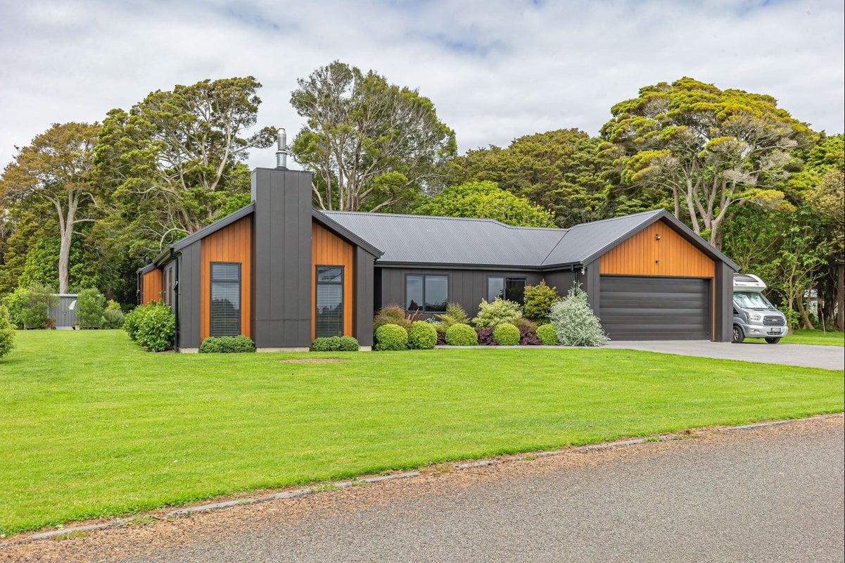 26 Ohau Gravels Way, Ohau, Levin - Carousel 1