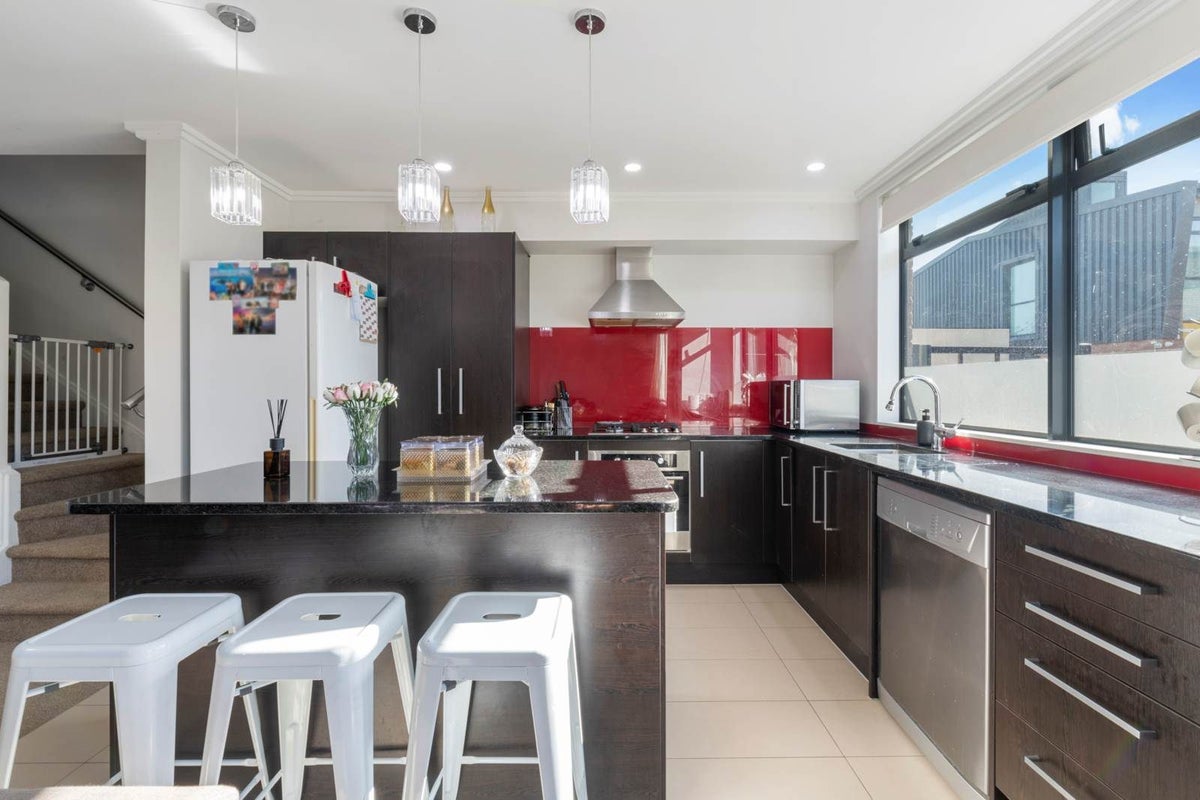 3/182 Flat Bush School Road, Flat Bush, Auckland - Carousel 2