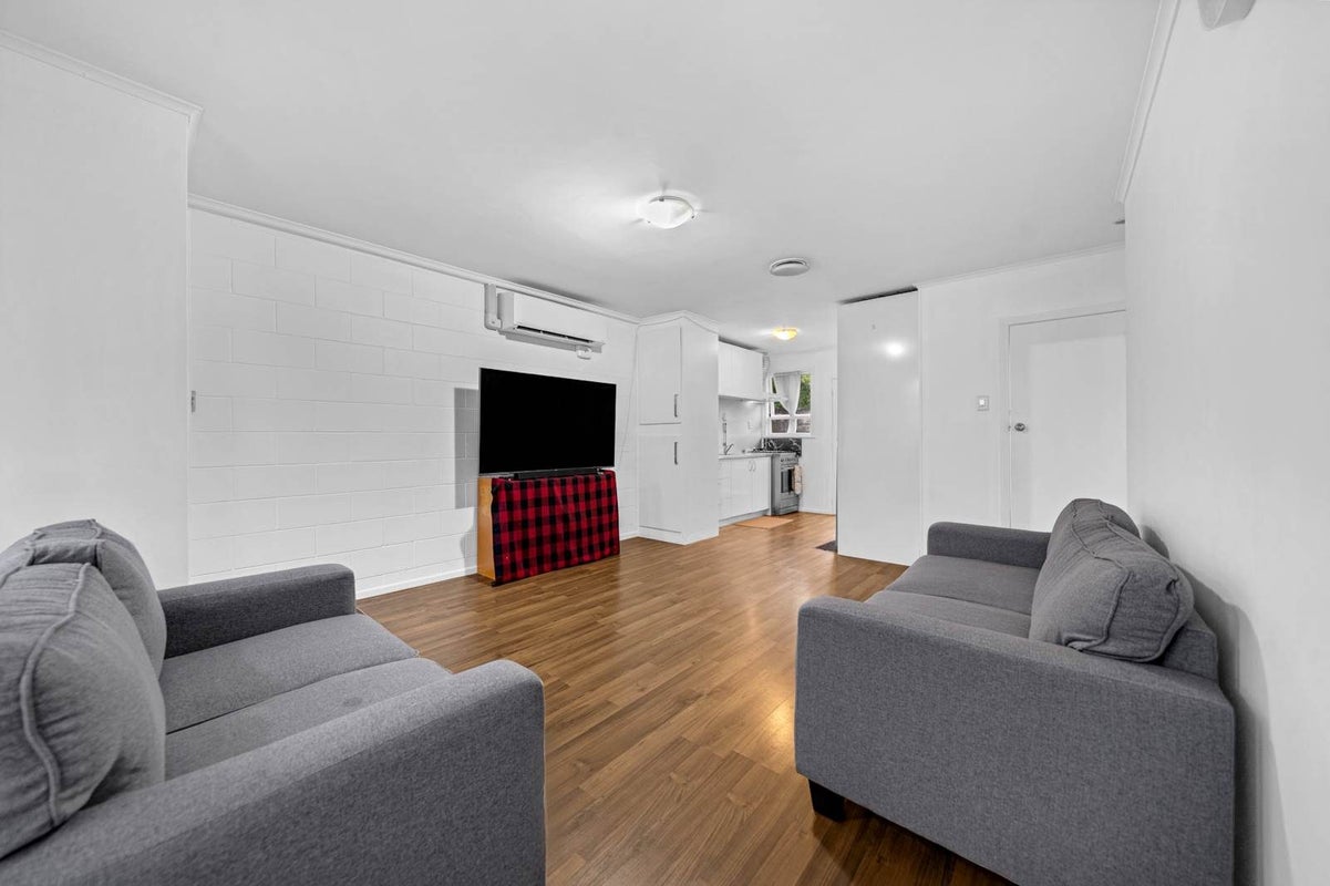3/119 Seabrook Avenue, New Lynn, Auckland - Carousel 2