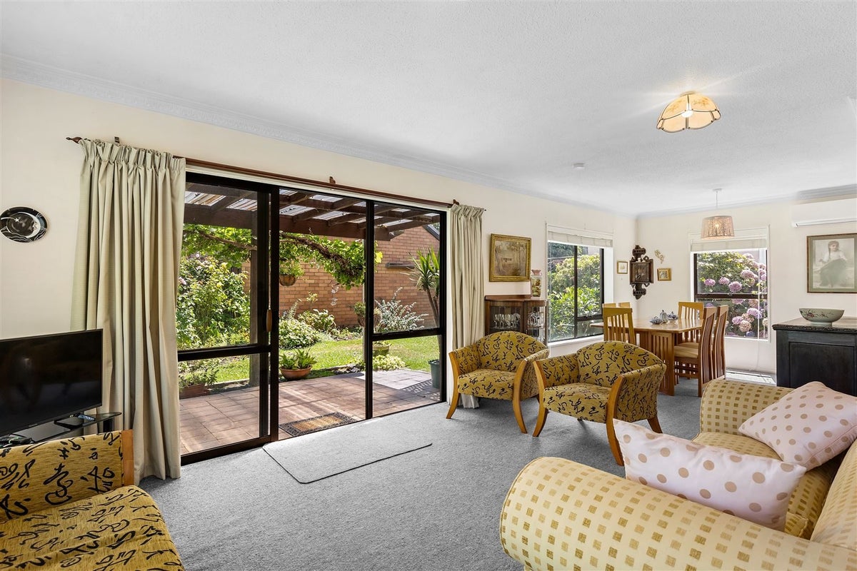 1/33 Studholme Street, Somerfield, Christchurch - Carousel 2