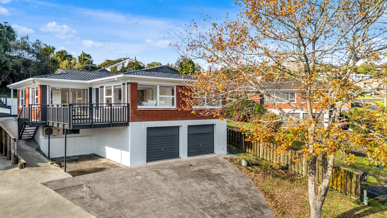 21 Liston Crescent, Cockle Bay, Auckland - Carousel 2