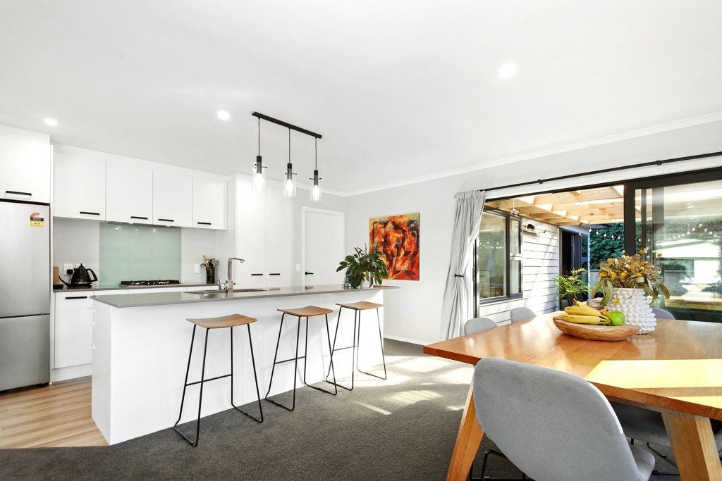 11 Te Awa Rere Grove, Stokes Valley, Lower Hutt - Carousel 2